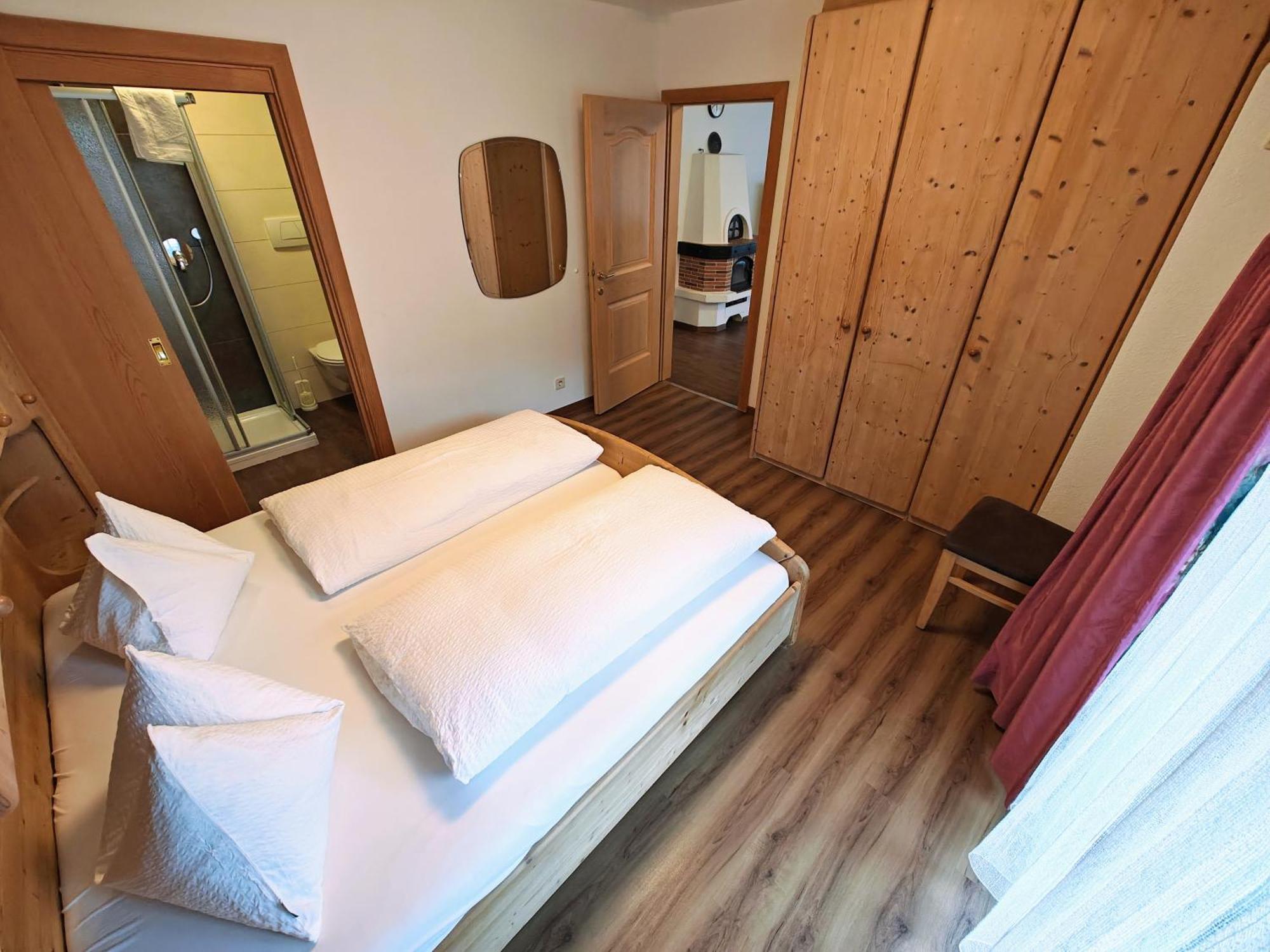לה וילה Apartments Brunella מראה חיצוני תמונה